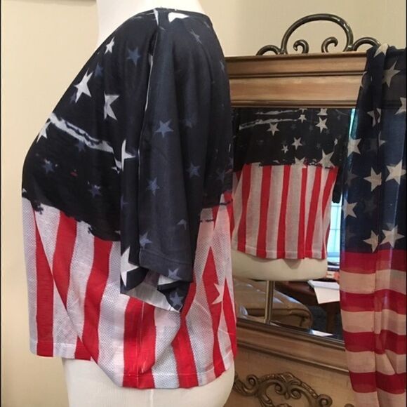 ⬆️Stars & Stripes Top   - Picture 3 of 6
